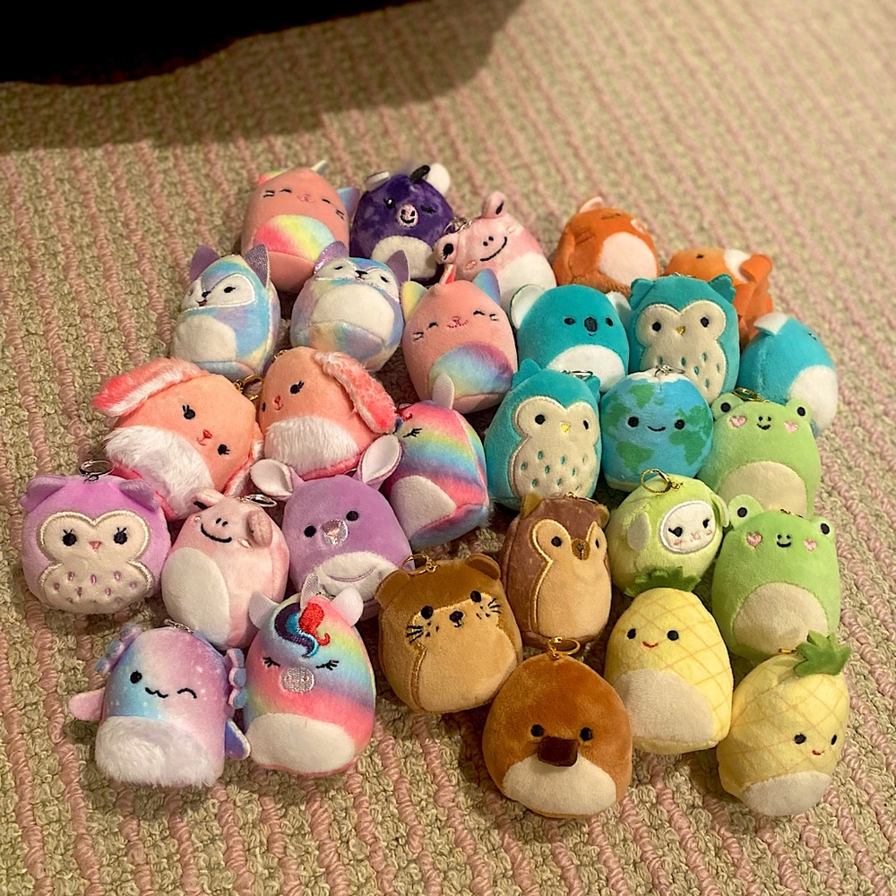 SQUISHMALLOW EARRINGS